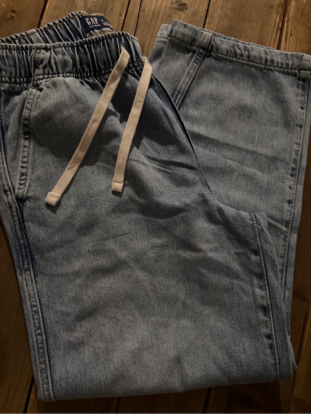 GAP NWT DENIM M WOMEN’S SUPERSOFT PULL ON BARREL